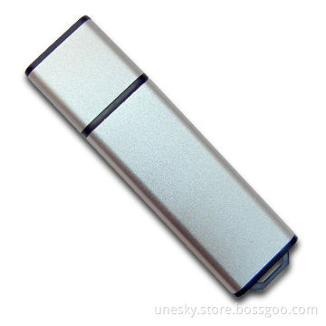 USB Flash Drive with Up to 16GB Memory Capacity, Plug-and-play Function, Measures 46.8 x 15 x 8.6mm